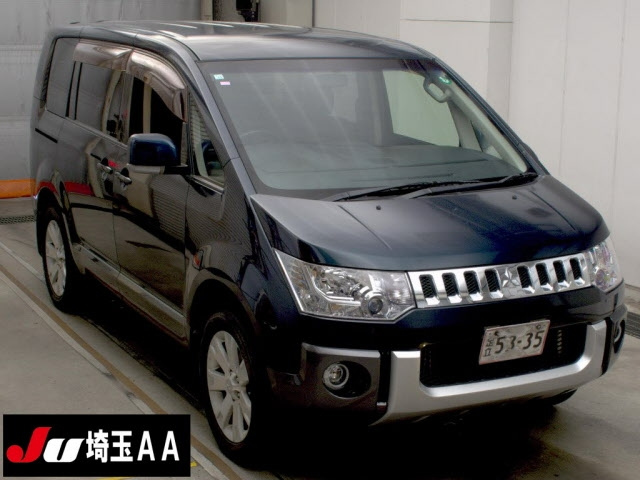 MITSUBISHI DELICA D5 2012