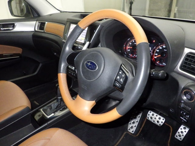 SUBARU EXIGA 2015