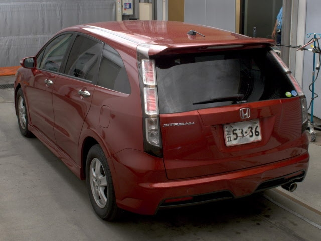 HONDA STREAM 2010