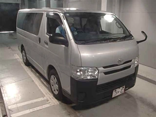 TOYOTA HIACE VAN 2017