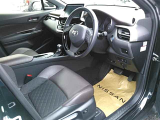 TOYOTA C-HR 2017