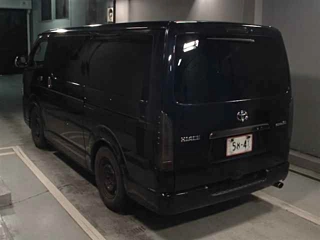 TOYOTA HIACE VAN 2017