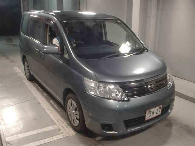 NISSAN SERENA 2010