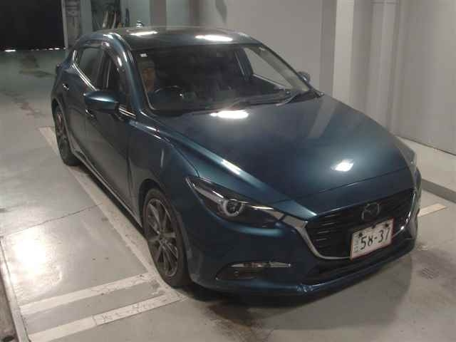 MAZDA AXELA 2018