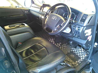 TOYOTA HIACE VAN 2017