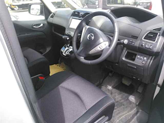 NISSAN SERENA 2011