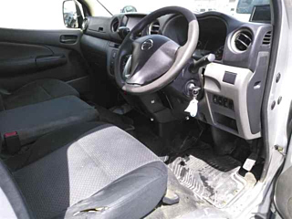 NISSAN CARAVAN VAN 2013