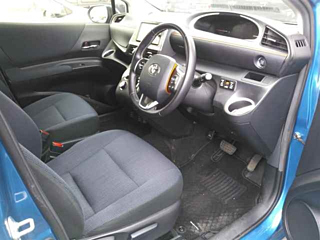 TOYOTA SIENTA 2016