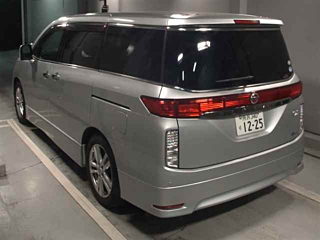 NISSAN ELGRAND 2010