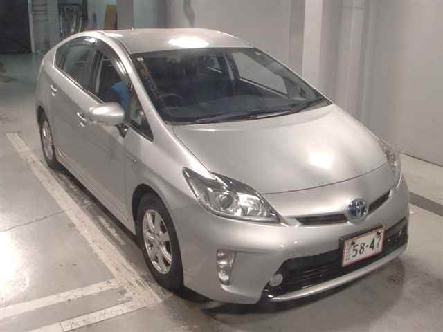TOYOTA PRIUS 2015