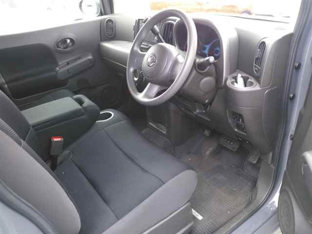 NISSAN CUBE 2010
