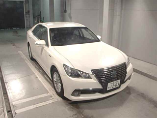 TOYOTA CROWN 2013