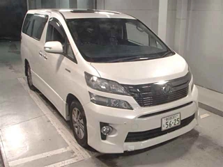 TOYOTA VELLFIRE 2013