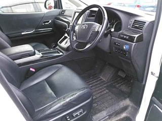 TOYOTA VELLFIRE 2013