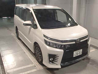 TOYOTA VOXY 2016