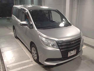 TOYOTA NOAH 2016