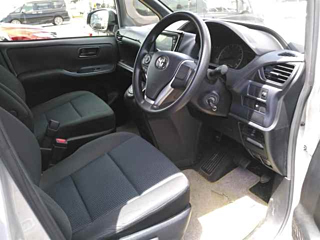 TOYOTA NOAH 2016