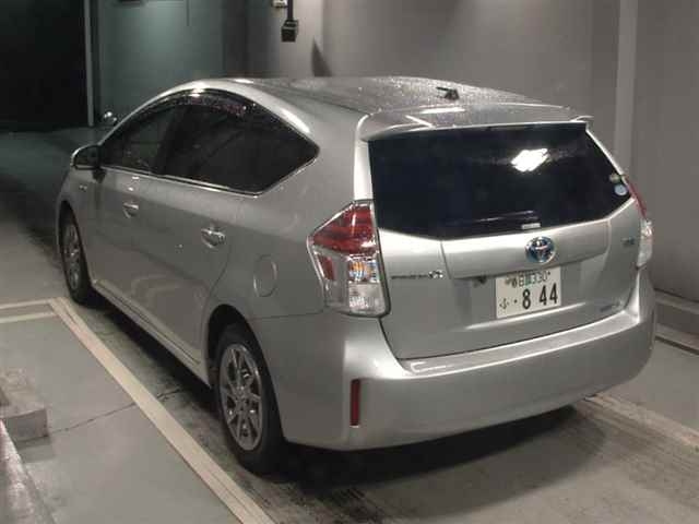 TOYOTA PRIUS ALPHA 2017