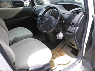 TOYOTA RACTIS 2009