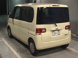 DAIHATSU TANTO 2008