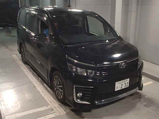 TOYOTA VOXY 2016