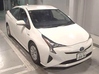 TOYOTA PRIUS 2018
