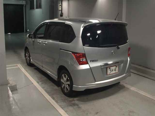 HONDA FREED 2008