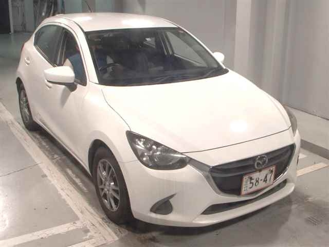MAZDA DEMIO 2016
