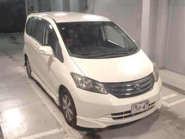 HONDA FREED 2010