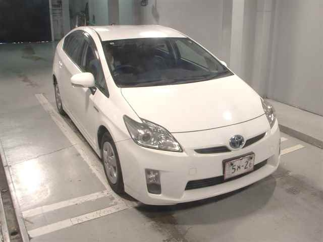 TOYOTA PRIUS 2011