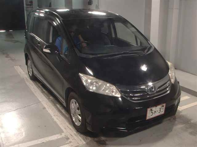 HONDA FREED 2013