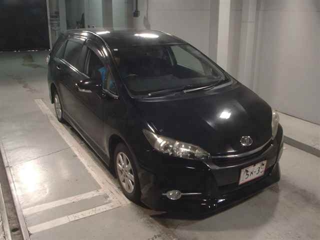 TOYOTA WISH 2015