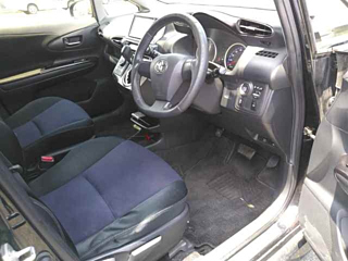 TOYOTA WISH 2015