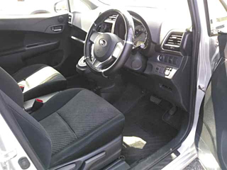 SUBARU TREZIA 2011