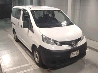 NISSAN NV200 2020