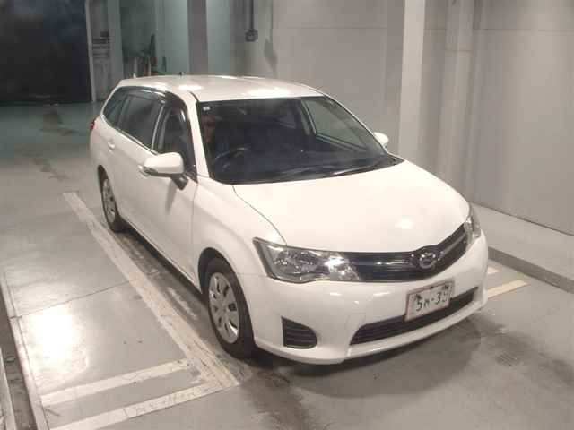 TOYOTA COROLLA FIELDER 2013