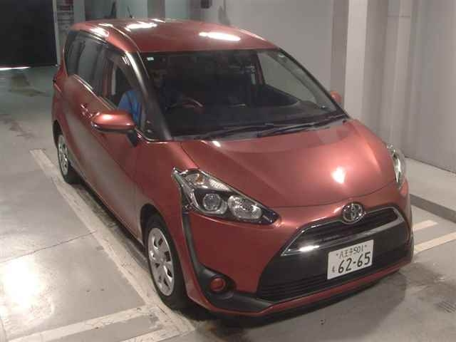 TOYOTA SIENTA 2017