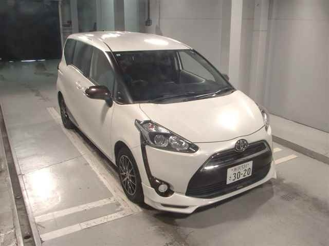 TOYOTA SIENTA 2015