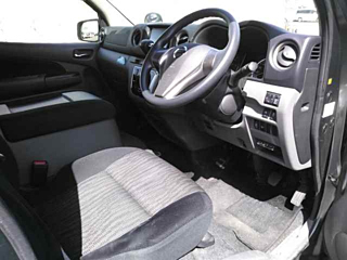NISSAN CARAVAN VAN 2019
