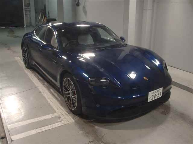 PORSCHE TAYCAN 2021