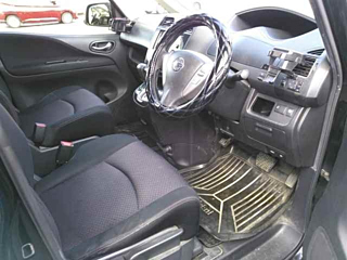 NISSAN SERENA 2012