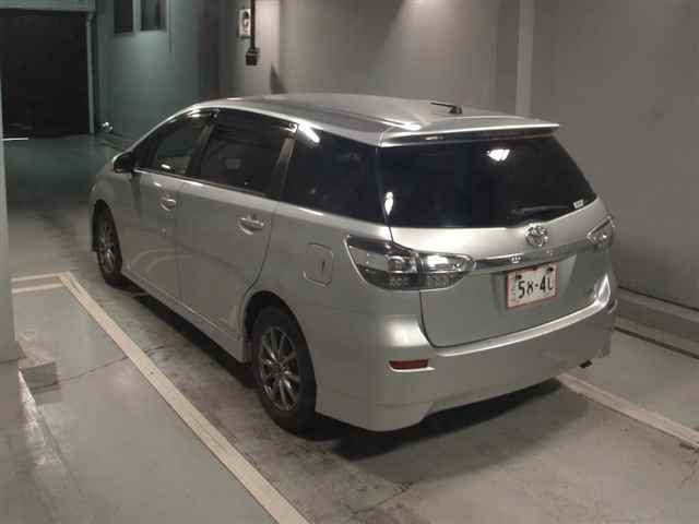 TOYOTA WISH 2014