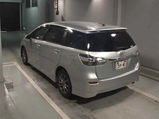 TOYOTA WISH 2014