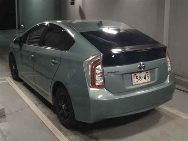 TOYOTA PRIUS 2012