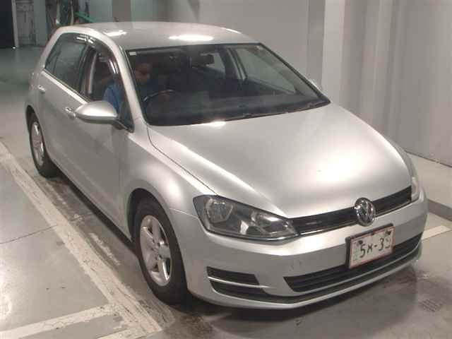 VOLKSWAGEN GOLF 2016