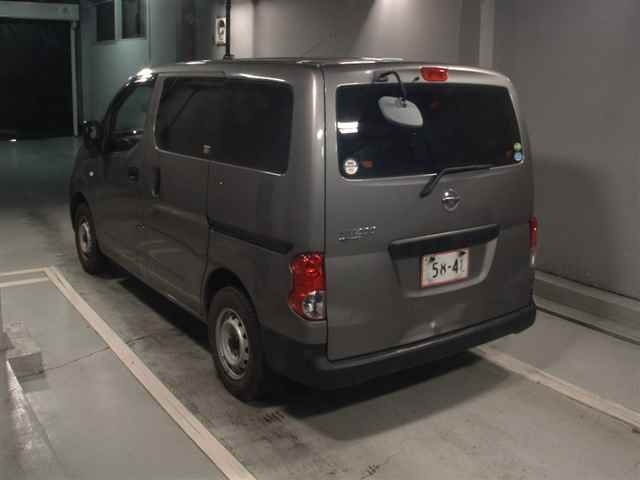 NISSAN NV200 2019