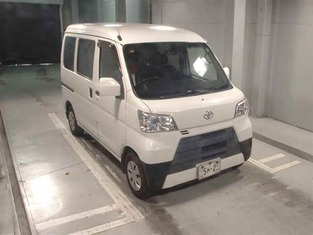 TOYOTA PIXIS VAN 2019