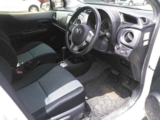 TOYOTA VITZ 2012