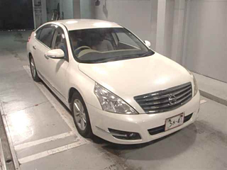 NISSAN TEANA 2012