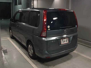 NISSAN SERENA 2010